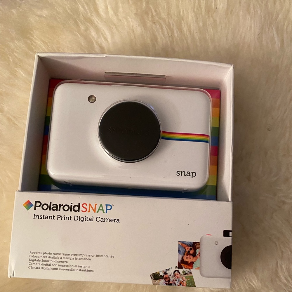 Polaroid Instant Print Digital Camera w/SD card and film